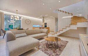 Selling Your Home for Cash: How to Avoid the Traditional Closing Delays